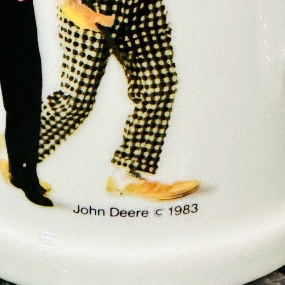VINTAGE 1983 John Deere “Circus of Value” advertising mug - Picture 4 of 5